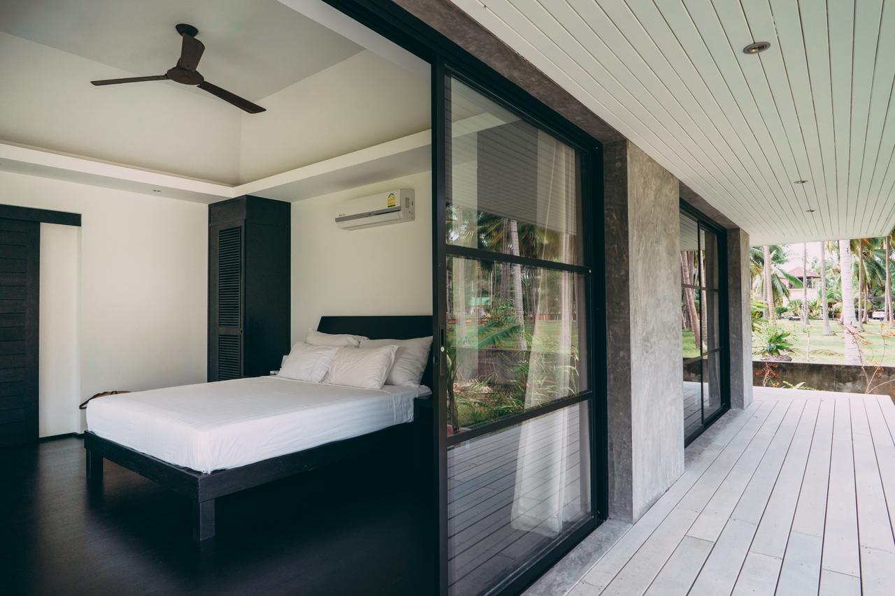 Le Motu Hotel Taling Ngam-stranden Eksteriør billede