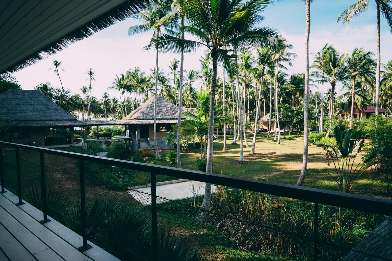 Le Motu Hotel Taling Ngam-stranden Eksteriør billede